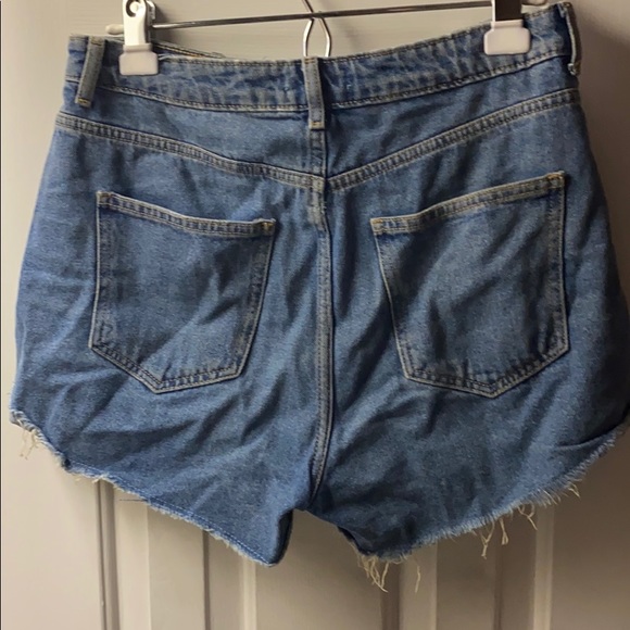 Distressed Jean shorts! - Picture 2 of 4